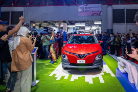  VinFast giới thiệu xe điện tay lái nghịch tại thị trường Indonesia