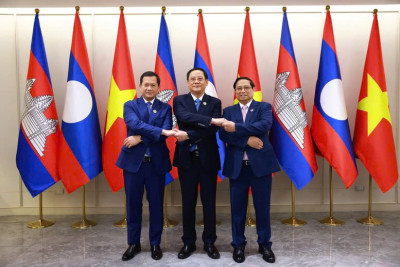  Prime Ministers of Vietnam, Laos, and Cambodia agree to boost strategic breakthroughs in economic cooperation