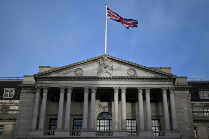 Ngân hàng Trung ương Anh giữ nguyên lãi suất sau 14 đợt tăng liên tiếp