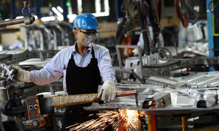 Sản xuất tăng trưởng trở lại vào đầu năm 2024