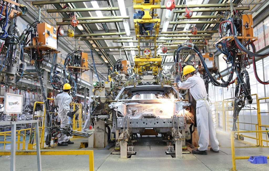 Nh&agrave; m&aacute;y sản xuất th&ocirc;ng minh