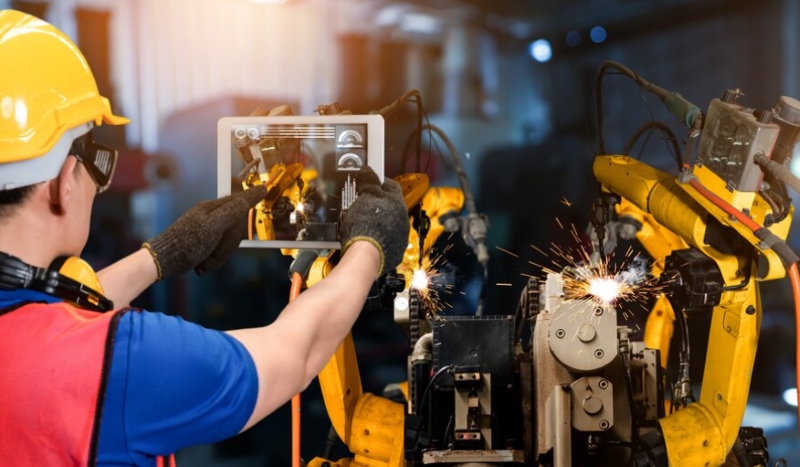 Ng&agrave;nh c&ocirc;ng nghiệp chế tạo&nbsp;